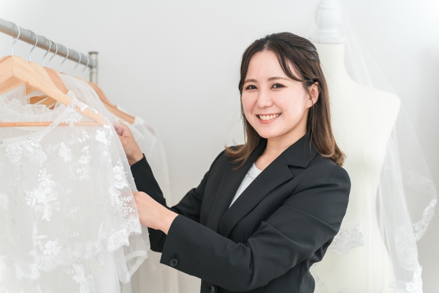 前撮りドレスのレンタルと持ち込みの基本ガイド